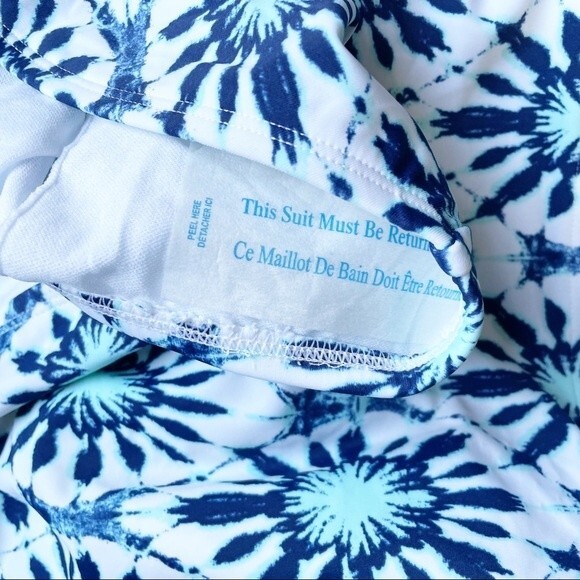 NWT Liz Lange Maternity One Piece Halter Swimsuit Tie Dye Tile Print Size Medium - Picture 8 of 9